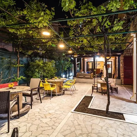 Hostel Budva-3