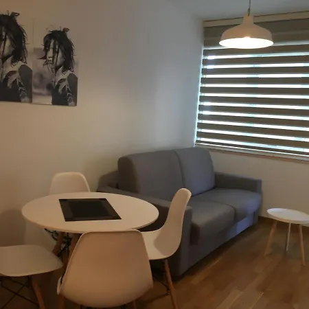 Lungomare Lux Apartments-2