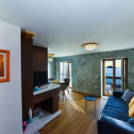 Galija Lux Petrovac-2