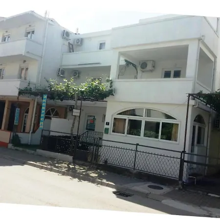 Mirko Apartments Budva-3