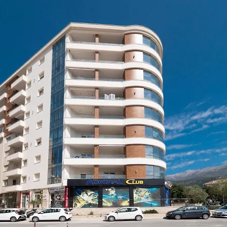 Seaside Rest Apartments-3
