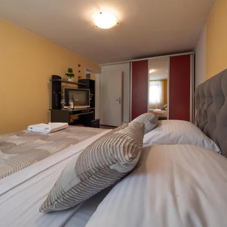 Maxim Family Apartment Budva-2