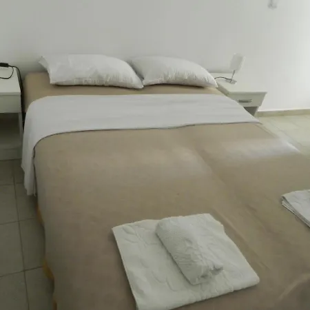 Mena Apartmani-2