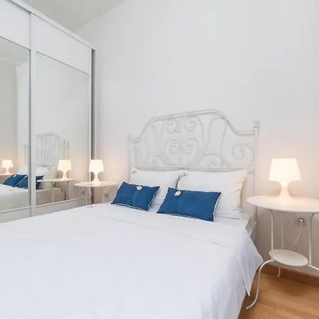 Ana'S Apartment Budva Mne-3