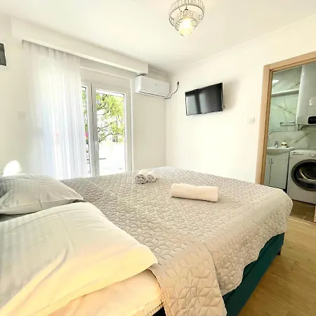 Parapid Apartments Budva-3