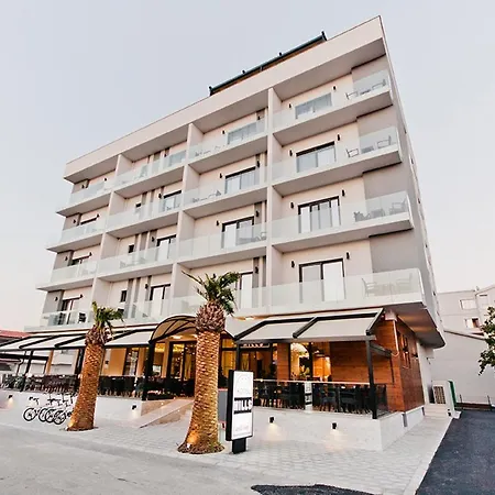 Hotel Hills Ulcinj-3