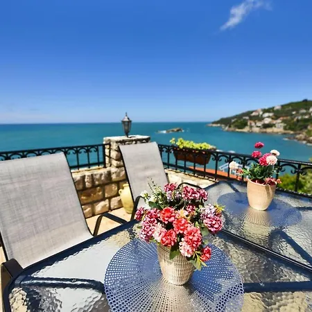 Apartments Antigona Old Town-2