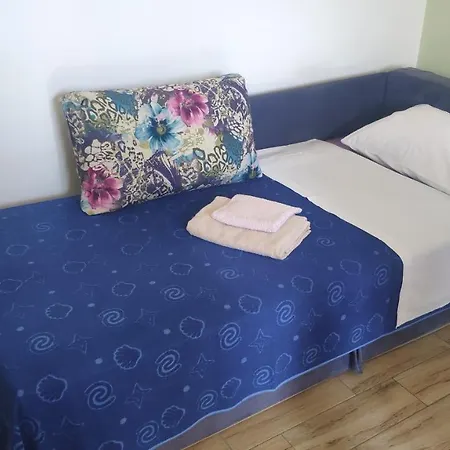 Gloria Apartments-3