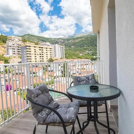 Studio Apartment Urke-2