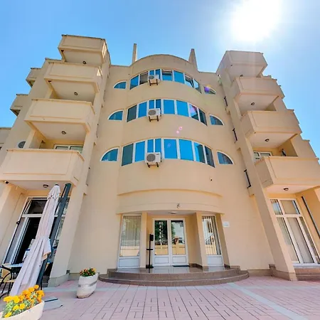 Hotel Dana-3