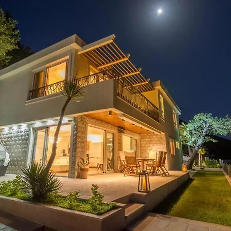 Luxury Villa Crystal Blue-2