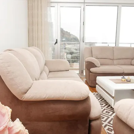 Wonderful Sea View One-Bedroom Apartment In Rafailovici By Cmm-2