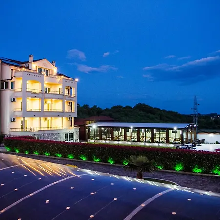 Apart Hotel Llolla-2