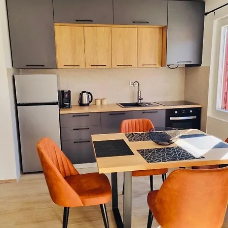 Om Apartment-3