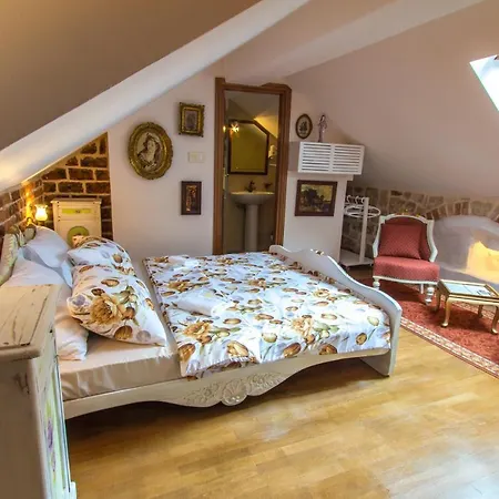 Palazzo Drusko Deluxe Rooms-3