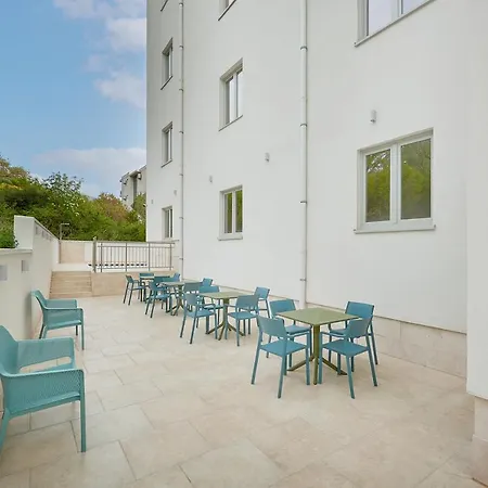 Apart Garni Hotel Larimar-2