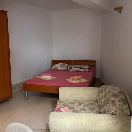 Apartments Sveti Stefan-Marko-2
