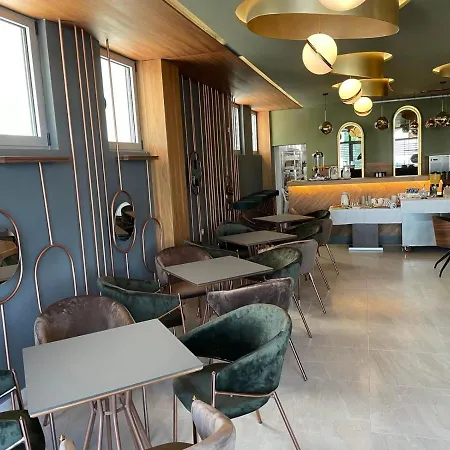 Hotel Gothia Ulcinj-3