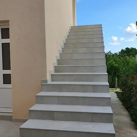 Apartman Tolosi 2-3