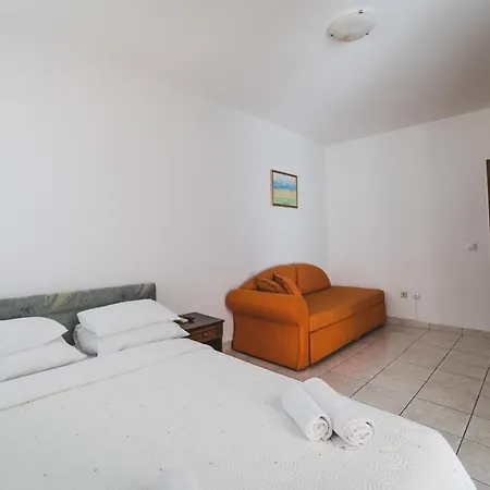 Apartments Memidz-3