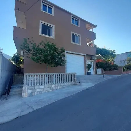 Ivan Apartments-3