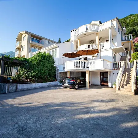 Villa Vojnic-3