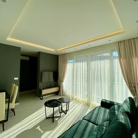 Studio Apartment-2
