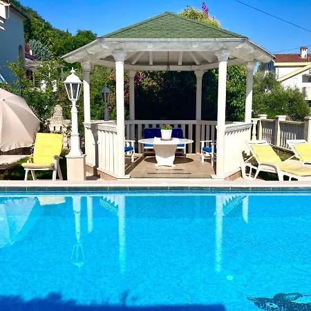 Guest House Vila Eli-3