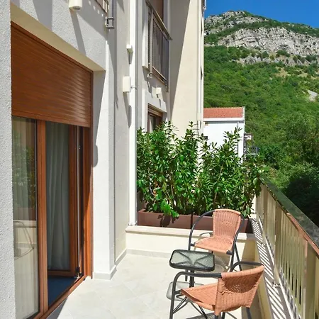 Vistamar Aparthotel-3