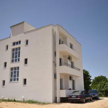 Apartments Kupi Ul Rudaj 41-2