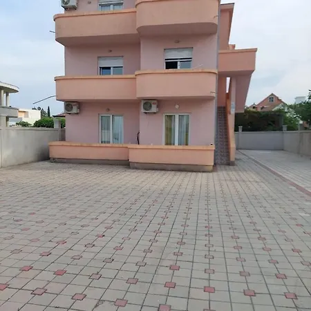Fikret-Apartmani Velika Plaza-3