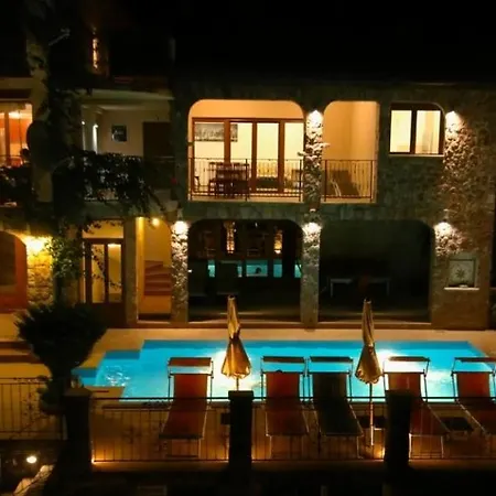 Apartments Villa Cucuk-2