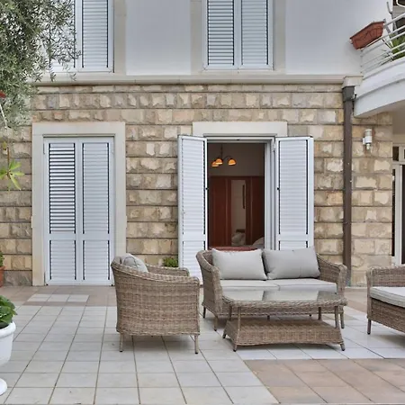 Royal Holiday Apartments Sveti Stefan-2