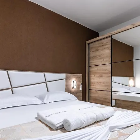 Apart-Hotel Prestige-3