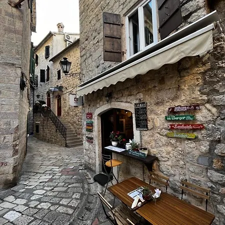 Athos Guesthouse-3