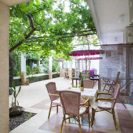 Splendid Apartments-3