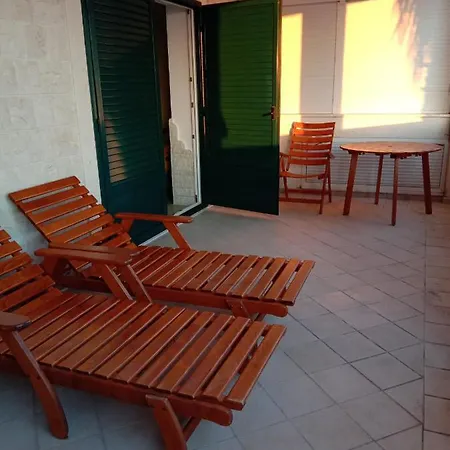 Apartments Mimoza-3