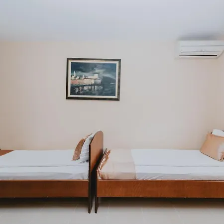 Apartmani Salus-3