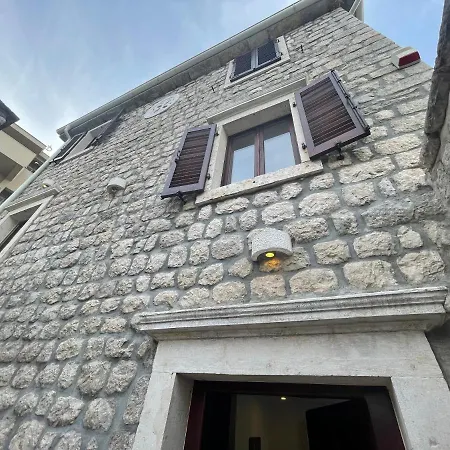 Large Luxury Waterfront Villa 500 Square Meters With Private Pool And Private Beach For 15 People,Ps5,Imac 27",Wifi 7-2