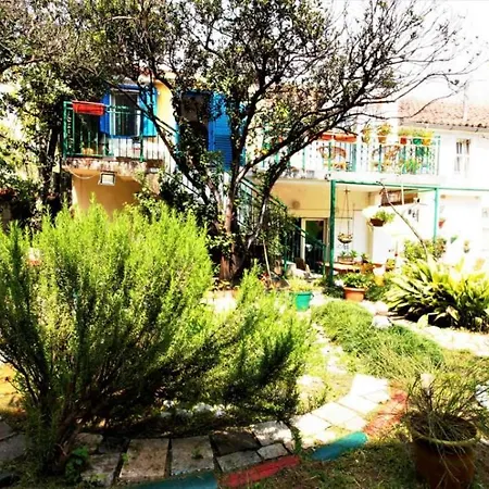 Studio Beautiful Near Old Town-2