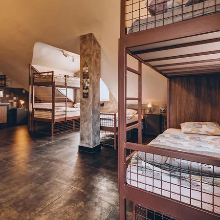 Q Podgorica Beds,Rooms And Friends-2