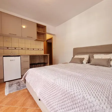 Dom Apartments-3