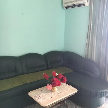 Sunny Villa Apartments-2