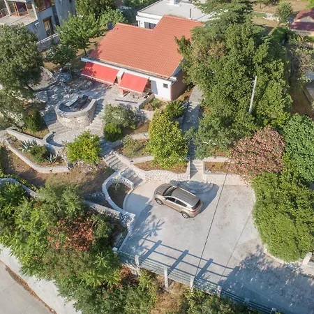 Villa Biskupovic With Stunning Views-3