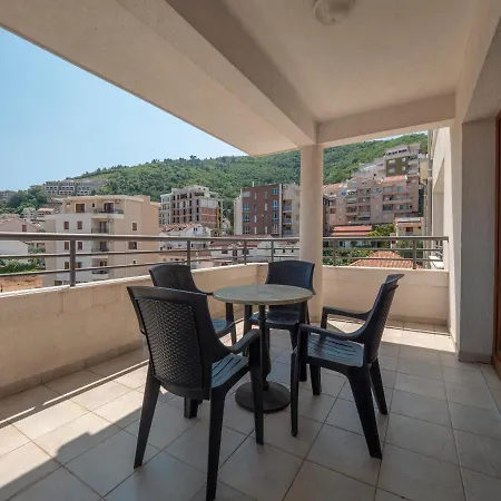 Apartments Butua-2