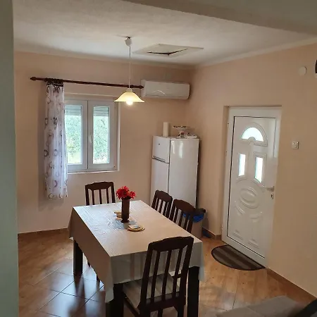 Apartment Marta-2