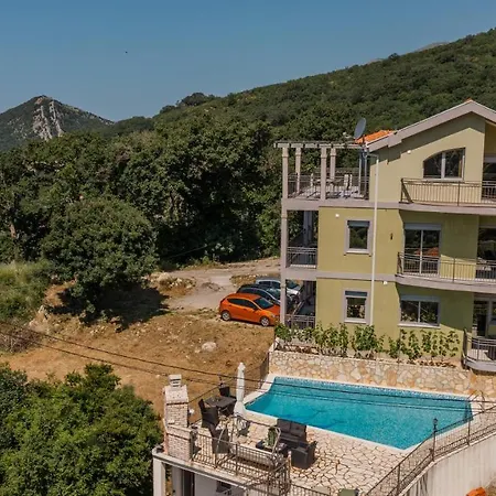 Villa Montenegrina-3