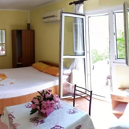 Guesthouse Lautasevic-3