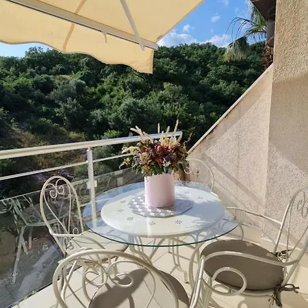 Blue Horizon Apartment Resort-3