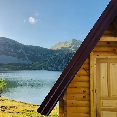 Kapetanovo Jezero Bungalov-2